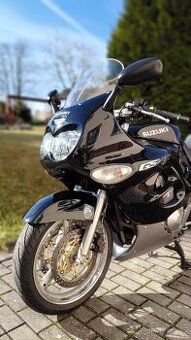 SUZUKI GSX 750 F