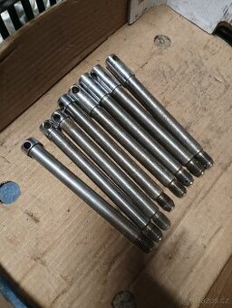 Jawa 350/640, kyvačka