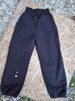 Zimní softshelové kalhoty, vel. 116