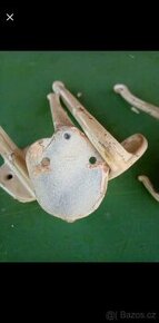 Hliníkové značené věšáky