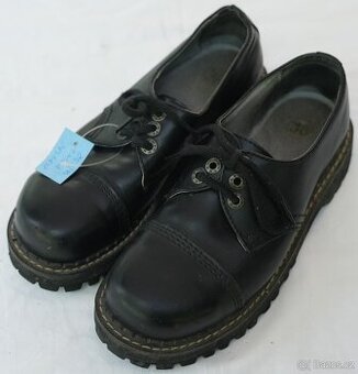 boty STEEL full black