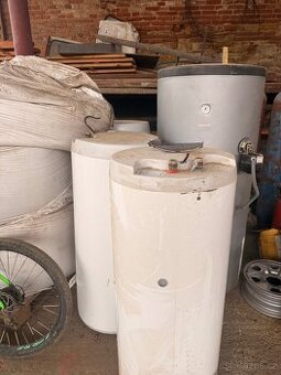 Bojler, akumulační nádrž