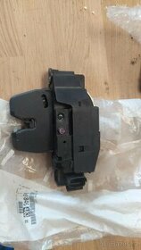 Peugeot 308 zámek kufru originál novy