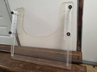 stolek – jídelní tác pro invalidní vozík