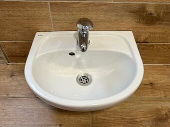 Umyvadlo Kolo 40x33 cm + baterie Metalia