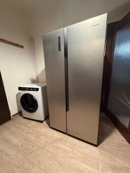 Prodam pračku Samsung a americkou lednici Hisense