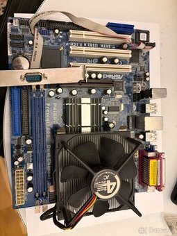 Socket 478: Pentium 4 1,8GHz, deska, chladič. Retro