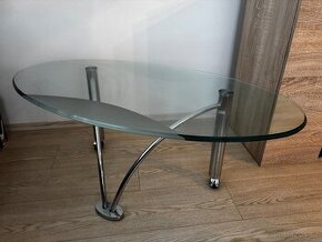 Konferenční stůl / stolek oválný a skleněný
