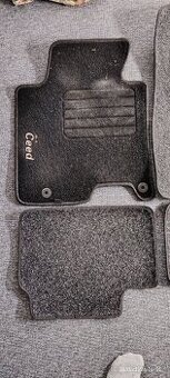 Koberec kia ceed,