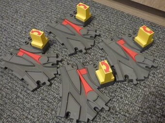 Lego Duplo - 4x výhybka staršího typu s ukazatelem směru