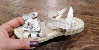 Dívčí sandále Primigi vel 28