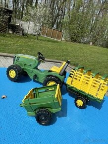 John Deere dětský traktor+ 2 vleky