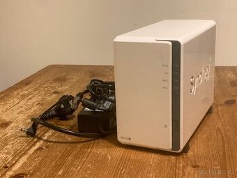 Synology NAS DS215j + 2x 3TB HDD