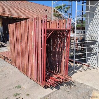 Prodám rámové lešení 32,4m2