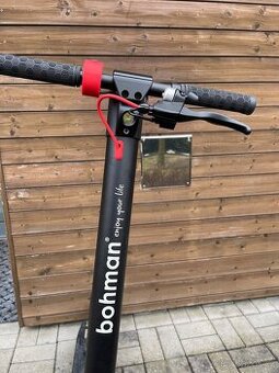 Elektrická koloběžka Bohman Go Red – stylová, spolehlivá