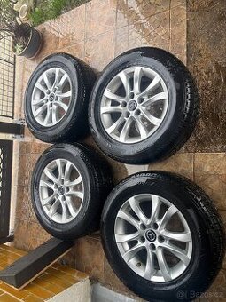 Mazda Alu kola 5x114.3 R16 s pneu