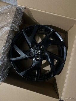 Kola 5x114.3 R18