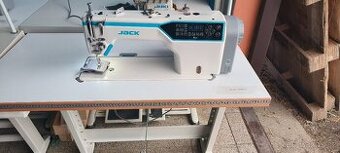 Průmyslovy automaticky šicí stroj Jack A5E