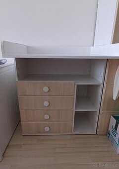 Přebalovací stůl Ikea Stuva
