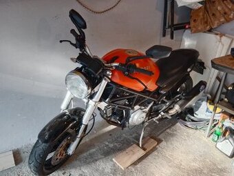 Ducati Monster - 1