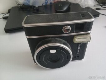 Prodám plně funkční Polaroid fotoaparát - 1