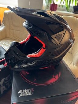 LS2 Carbon motocross