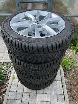 Krásná zimní sada 18” alu kol s pneu Škoda Superb 3 Modus