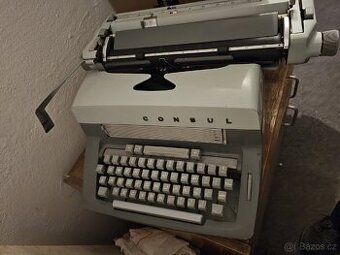 Psací stroj Consul - 1