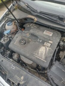 VW golf V 1.4 55kw rok 2004 - 1