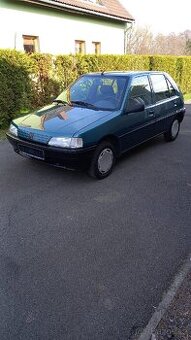 Peugeot 106. 1.0i 33kW