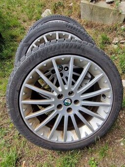 Prodám alu kola toora R17 5x98