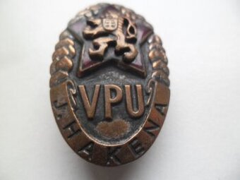 odznak-VPU -Vojensko politické učiliště J. HAKENA