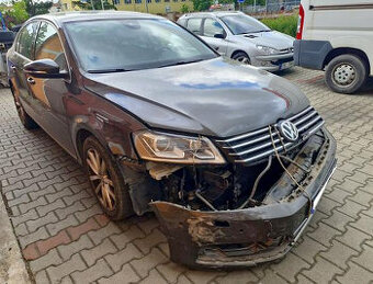 Vůz na náhradní díly VW Passat B7 sedan 2013 CDAA NTQ LB8R