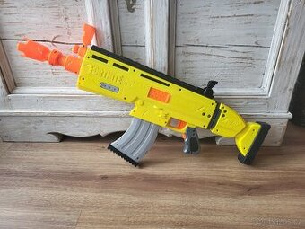 Nerf Supersoaker Risky Reeler