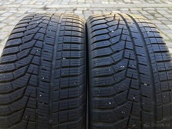 2ks zimních pneumatik HANKOOK  205/55R17 95V 6,5mm