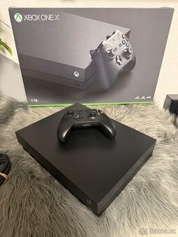 XBOX ONE X 1TB V TOP STAVU