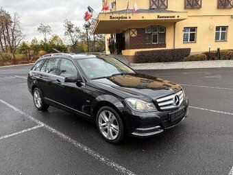 MERCEDES C-Klasse 2.2 CDI AVANTGARDE