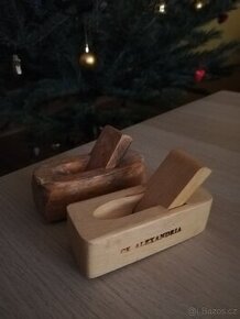 2 x dřevěný hoblík - 1 x nový, 1 x retro starší - používaný