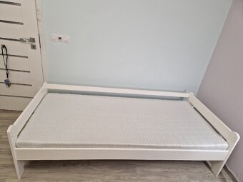 Jednolůžková postel + matrace