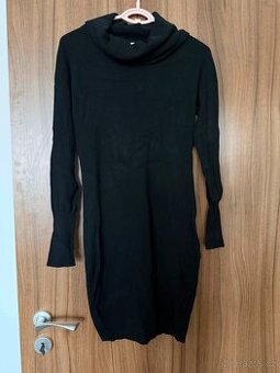 Svetrove rolakove saty