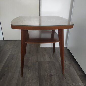 Retro stolek