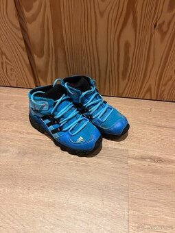 Dětské zimní boty Adidas gore tex vel. 27