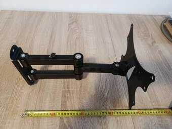 Kloubový držák televize