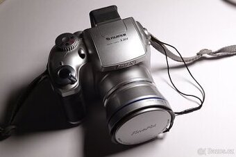 Fujifilm S304 - čtěte popis - 1