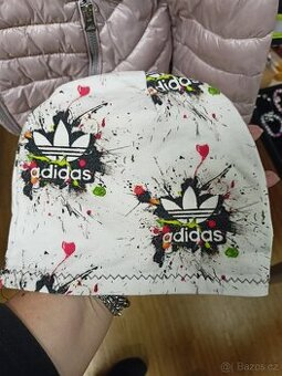 PLÁTĚNÁ ŠITÁ ČEPICE