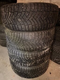 Pirelli ICE ZERO FR 235/60 R18