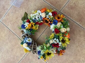 Letní věnec na dvere