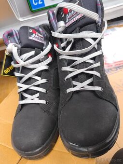 Pracovní bezpečnostní obuv vysoká Upower Lion  S3