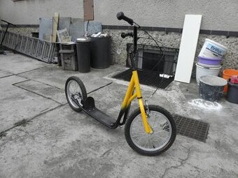 Prodám odstrkovací koloběžku pro děti s velkými koly