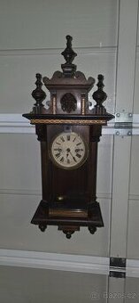 Krásné nástěnné hodiny židovky